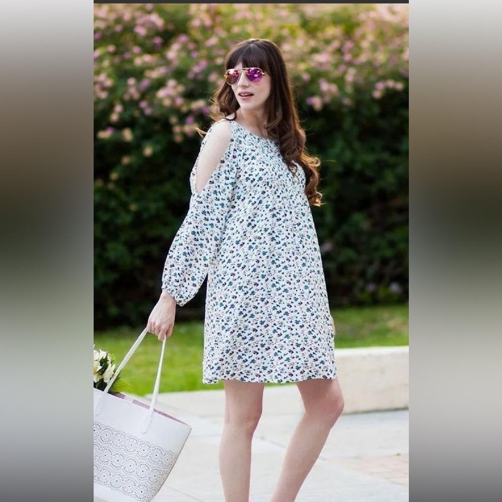 Old Navy Women’s L Cold Shoulder Lined Floral Dress